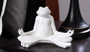 美式时尚陶瓷瑜伽青蛙 家居装饰与创意礼品的完美结合